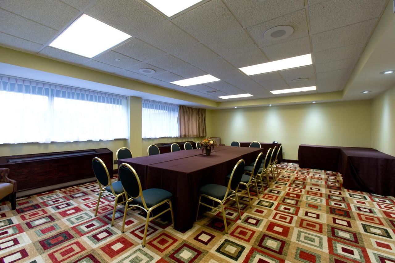 Liyo Inn Клинтън Екстериор снимка