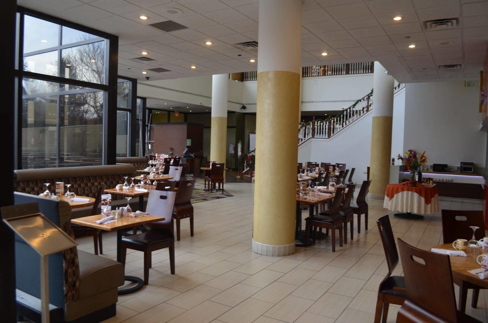 Liyo Inn Клинтън Екстериор снимка